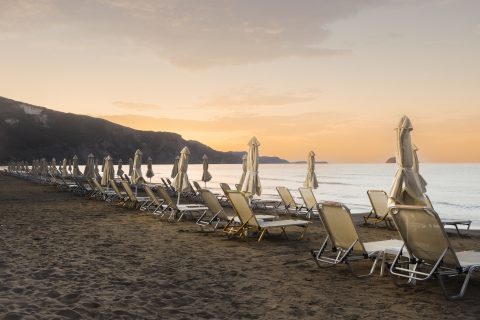 0005 – Kalamaki Beach Hotel – Oct2022 – AdamThanos.com